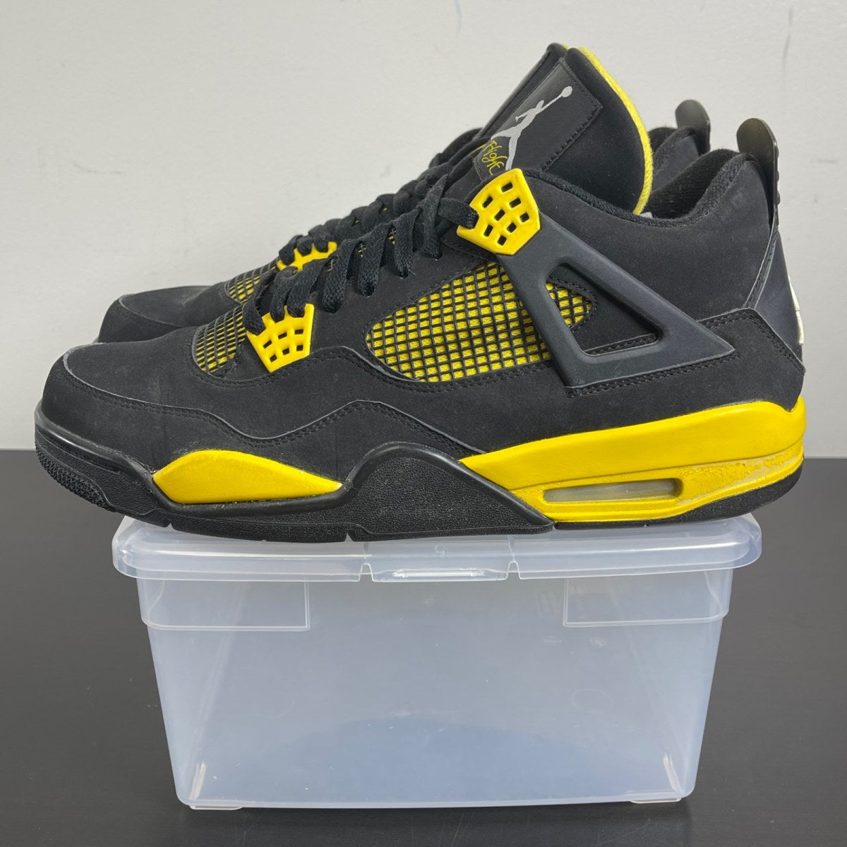 Jordan 4 Retro Thunder (2012) 12 (Moderately Worn Pre-Owned)JordanBlack/Tour Yellow - Image 3