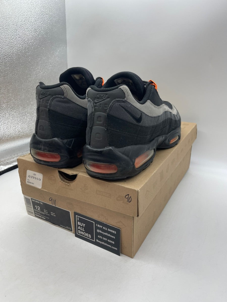Nike Air Max 95 'Black' 12 (Moderately Worn Pre-Owned) - Image 5