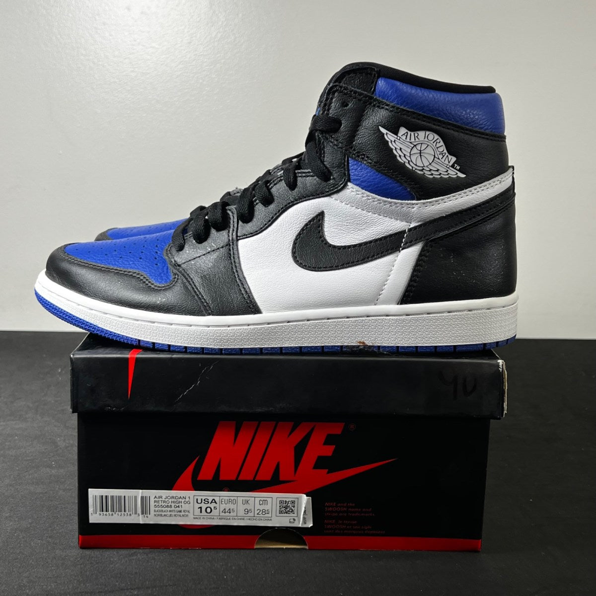 Jordan 1 Retro High Royal Toe 10.5 (Lightly Worn Pre-Owned)JordanBlack/White-Game Royal-Black - Image 3