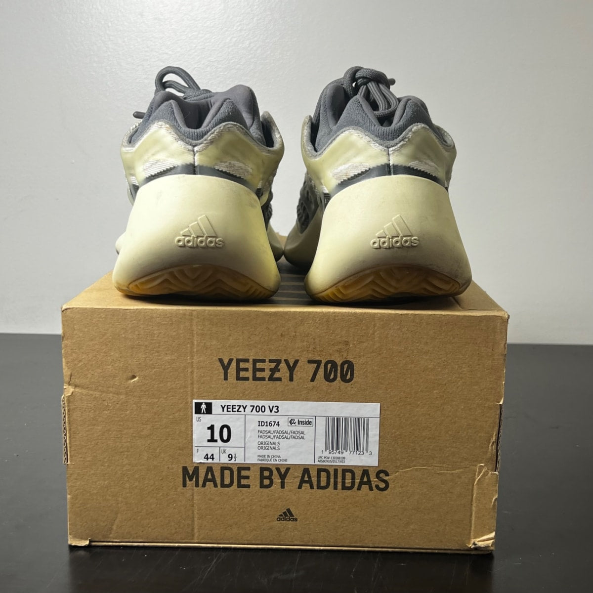 adidas Yeezy 700 V3 Fade Salt 10 (Heavily Worn Pre-Owned)adidasFade Salt/Fade Salt/Fade Salt - Image 4