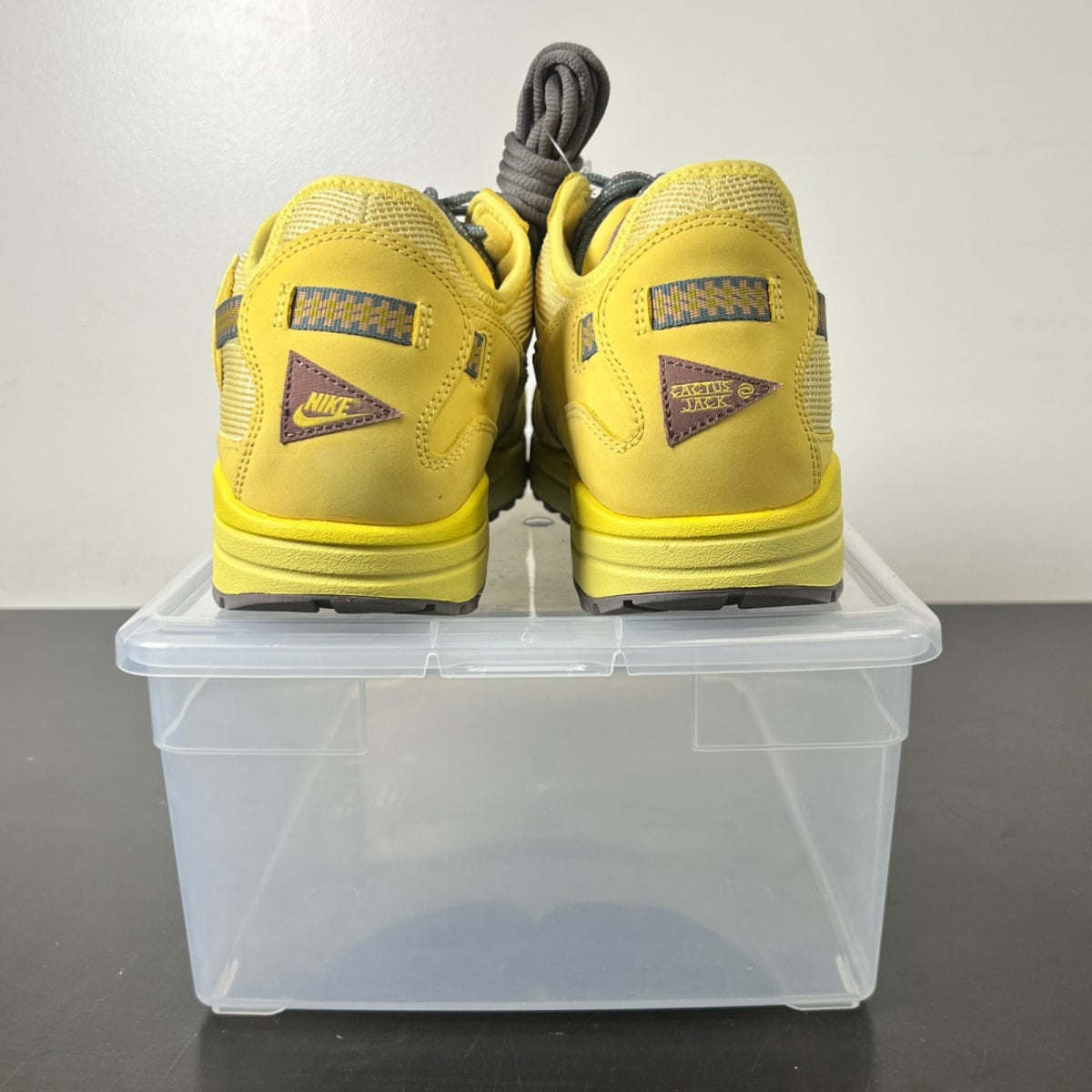 Nike Air Max 1 Travis Scott Cactus Jack Saturn Gold 15 (New Pre-Owned)NikeSaturn Gold/Tea Tree Mist/Tent - Image 6