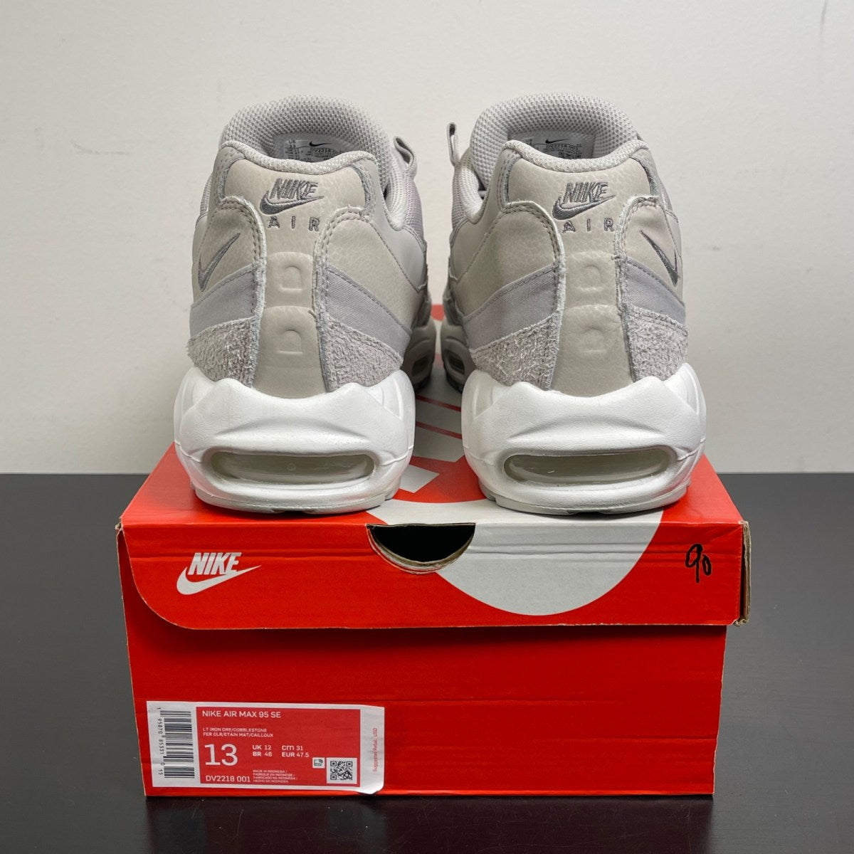 Nike Air Max 95 SE Cobblestone 13 (Moderately Worn Pre-Owned)NikeLight Iron Ore/Cobblestone-Flat Pewter-Sail - Image 4