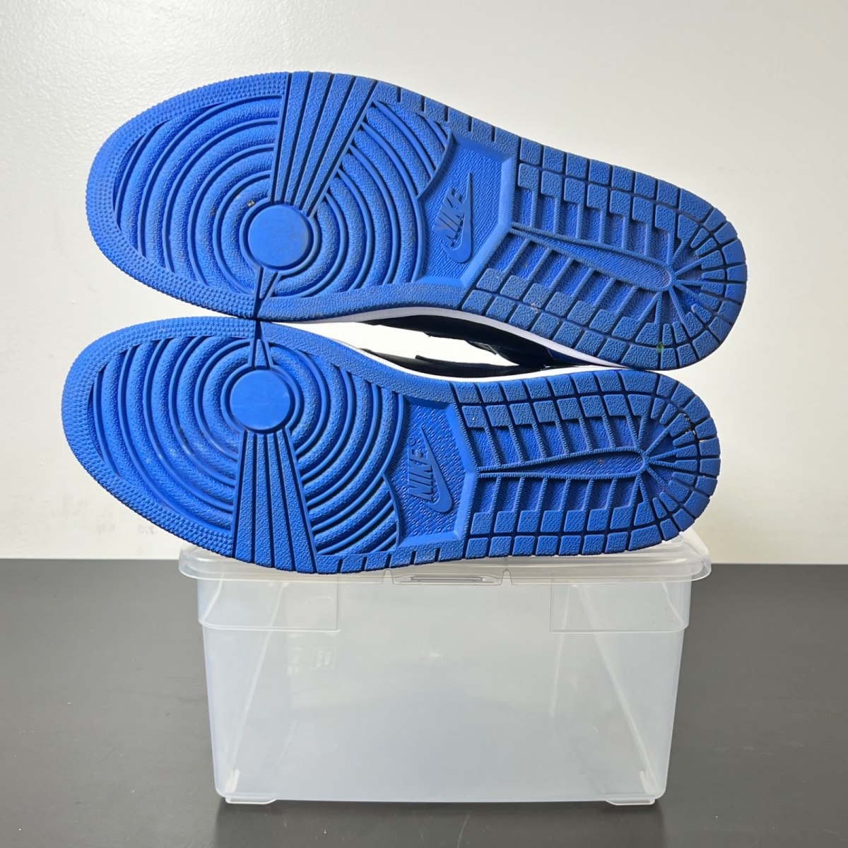 Jordan 1 Retro Royal (2017) 10 (Lightly Worn Pre-Owned)JordanBlack/Varsity Royal-White - Image 5