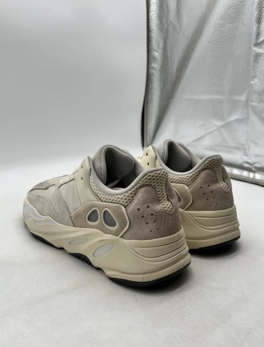 adidas Yeezy Boost 700 Analog 14 (Moderately Worn Pre-Owned)adidasAnalog/Analog/Analog - Image 4