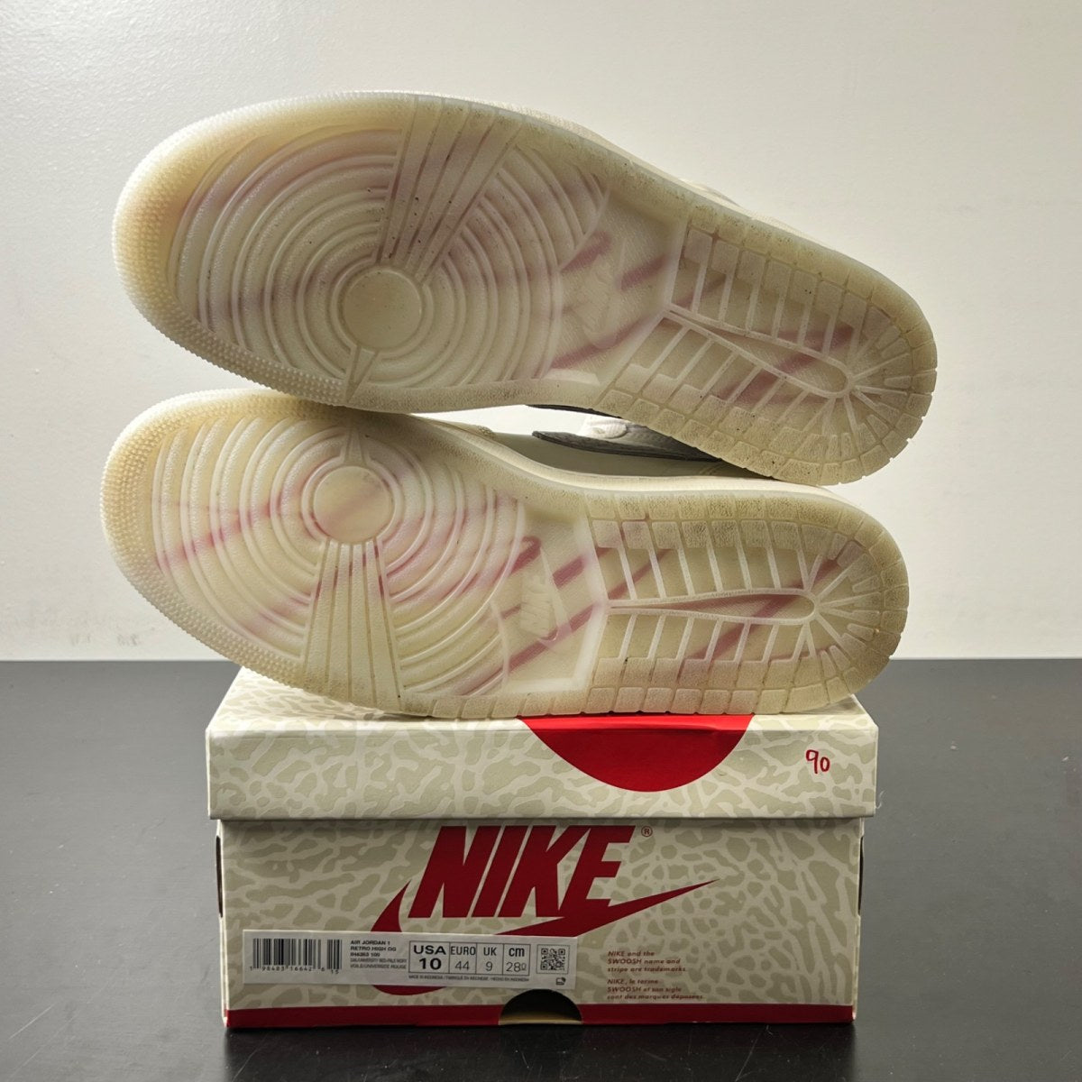 Jordan 1 Retro High OG Sail University Red 10 (Lightly Worn Pre-Owned)Jordan - Image 6
