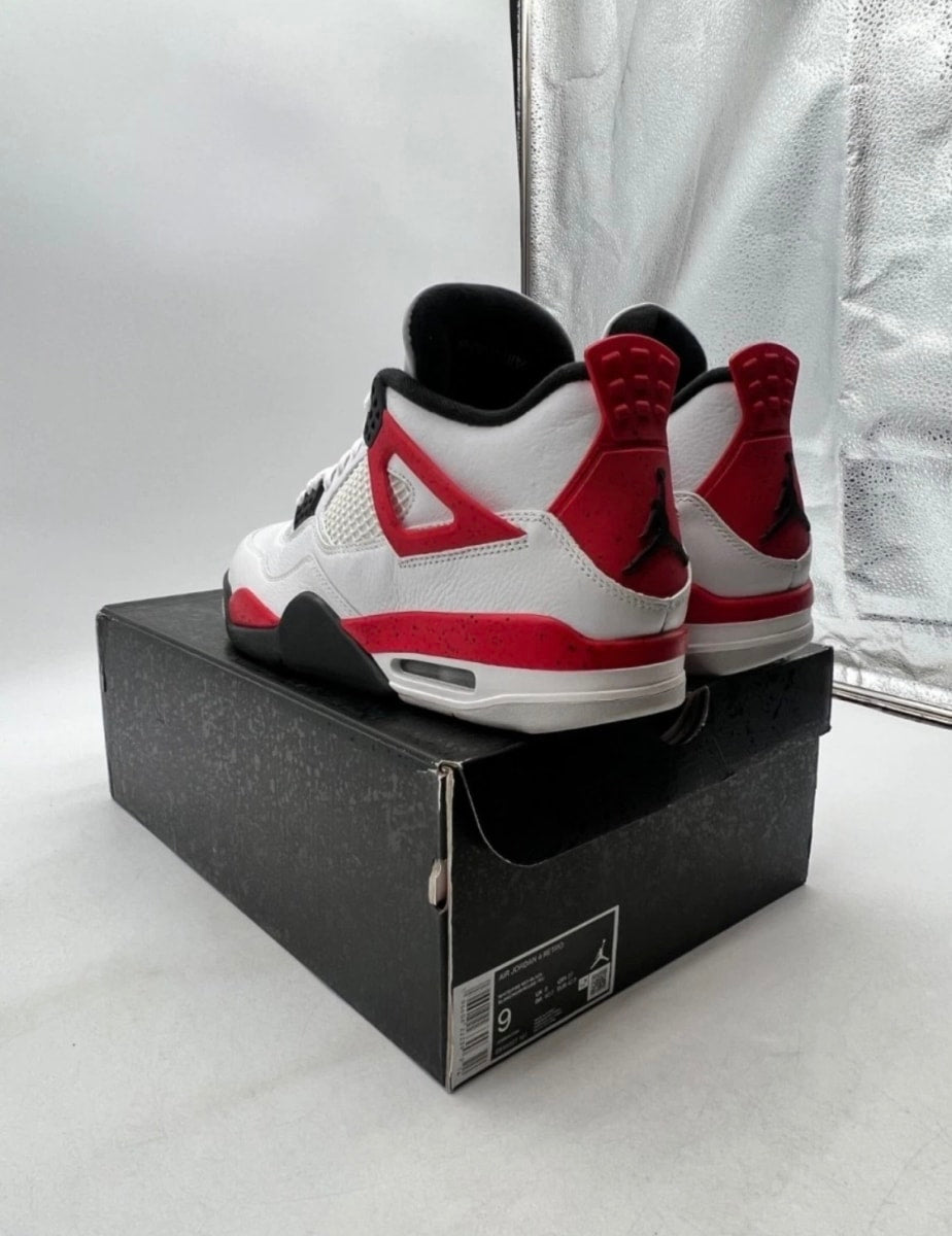 Jordan 4 Retro Red Cement 9 (Lightly Worn Pre-Owned)JordanWhite/Fire Red/Black/Neutral Grey - Image 4