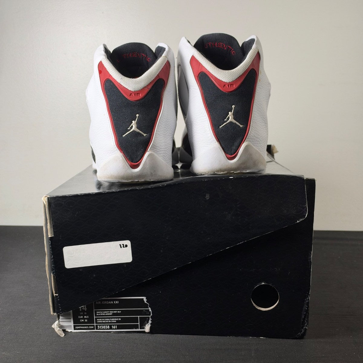 Jordan 21 White Varsity Red Metallic Silver (2006) (Size 14) - aux
