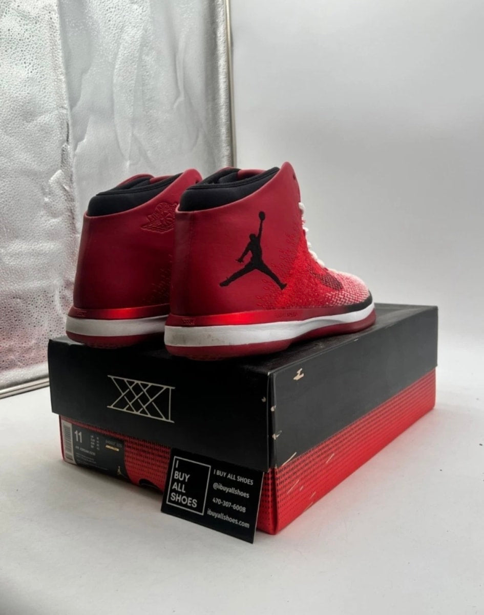 Jordan XXX1 Chicago 11 (Lightly Worn Pre-Owned)JordanUniversity Red/Black-White - Image 5