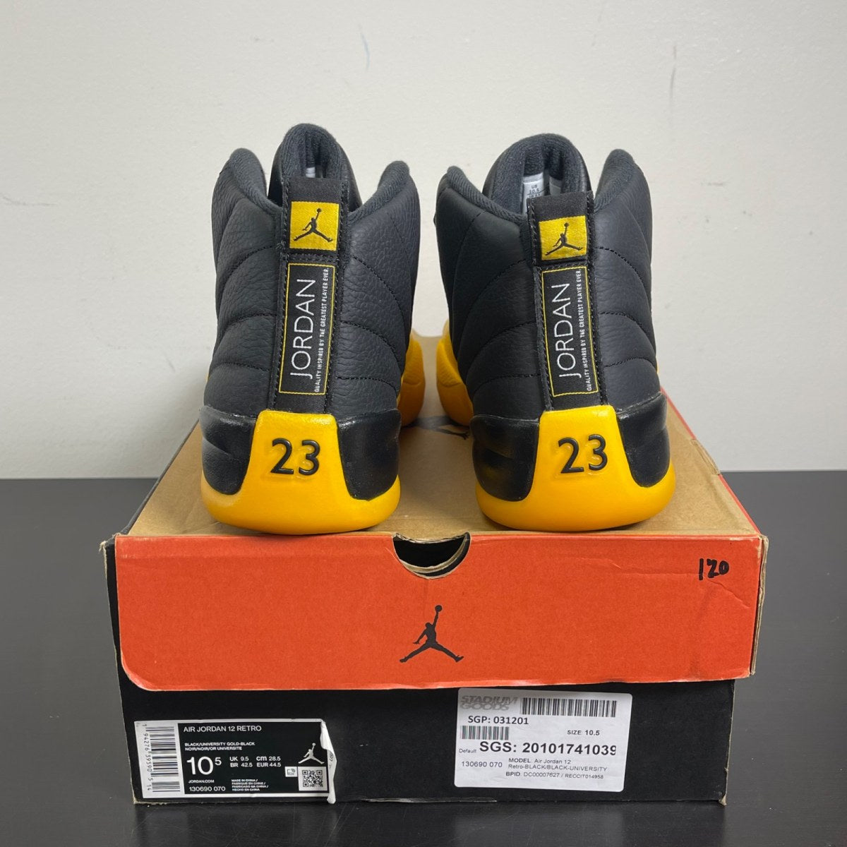 Jordan 12 Retro Black University Gold 10.5 (Moderately Worn Pre-Owned)JordanBlack/University Gold - Image 4