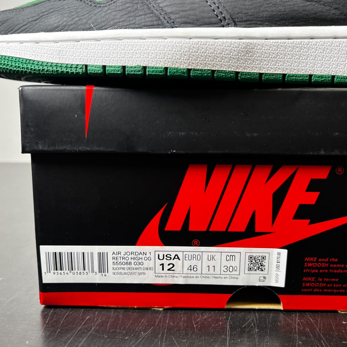 Jordan 1 Retro High Pine Green Black 12 (Moderately Worn Pre-Owned)JordanBlack/Pine Green-White-Gym Red - Image 4