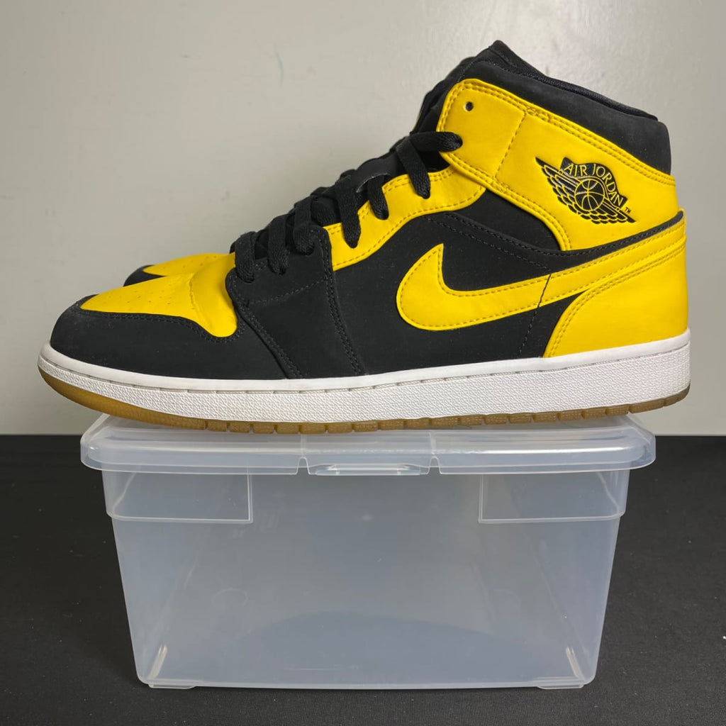 Jordan 1 Retro Mid New Love (2017) (Size 12) - aux