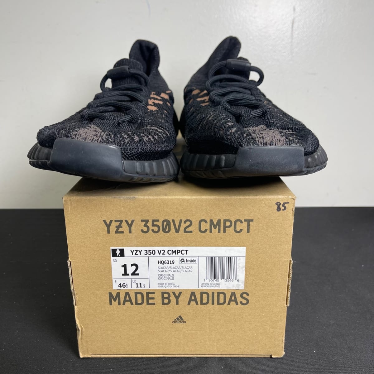adidas Yeezy 350 V2 CMPCT Slate Carbon (Size 12) - aux