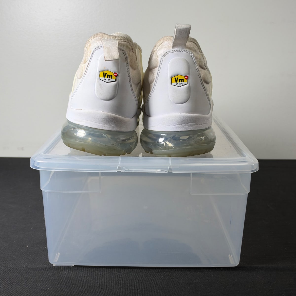 Nike Air VaporMax Plus White (Size 11) - aux
