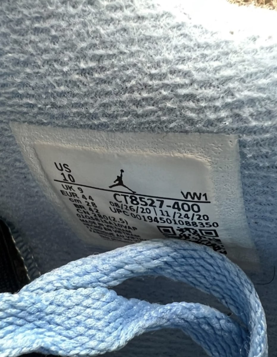 Jordan 4 Retro University Blue 10 (Heavily Worn Pre-Owned)JordanUniversity Blue/Tech Grey-White-Black - Image 8