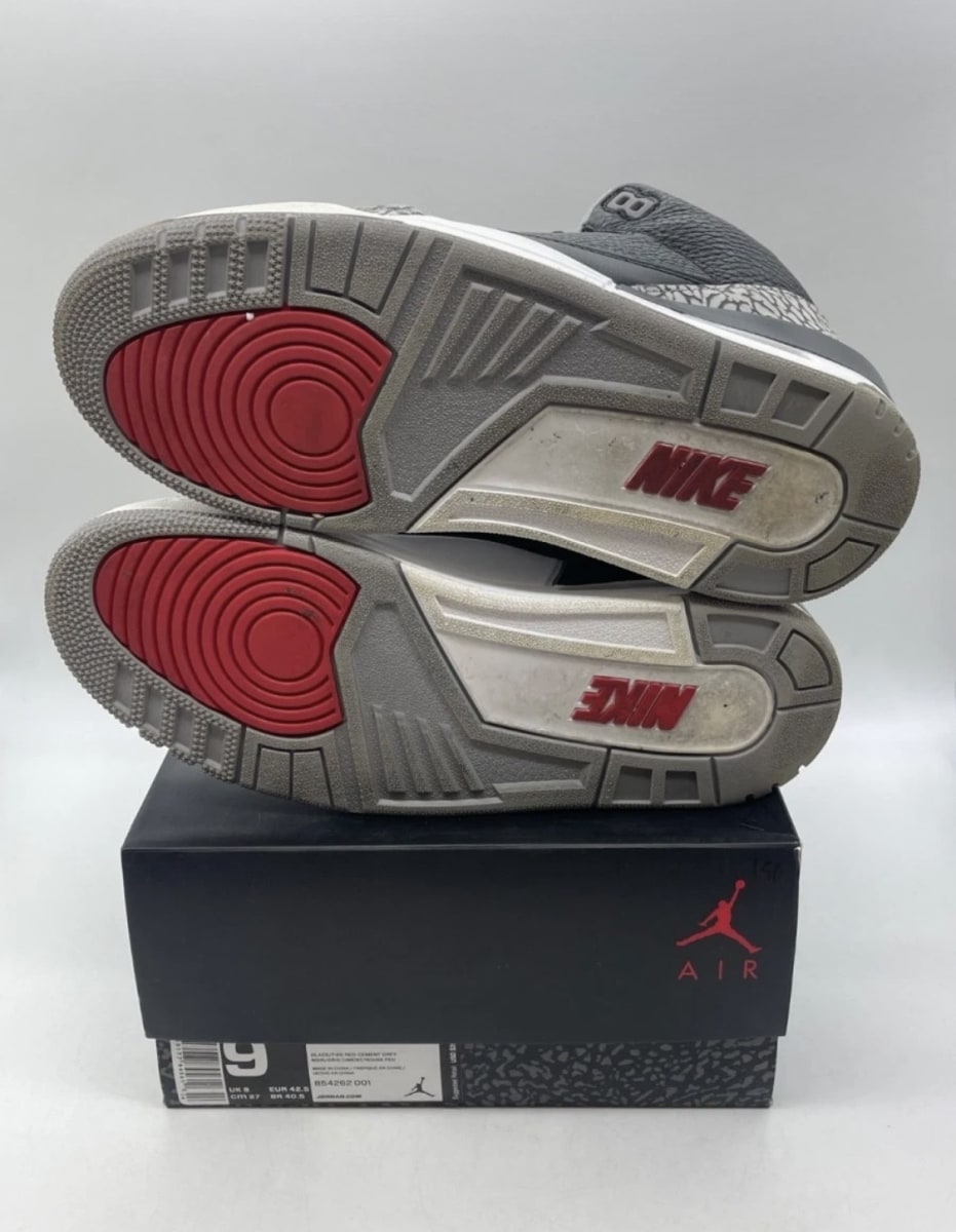 Jordan 3 Retro Black Cement (2018) 9 (Lightly Worn Pre-Owned)JordanBlack/Fire Red-Cement Grey-White - Image 9