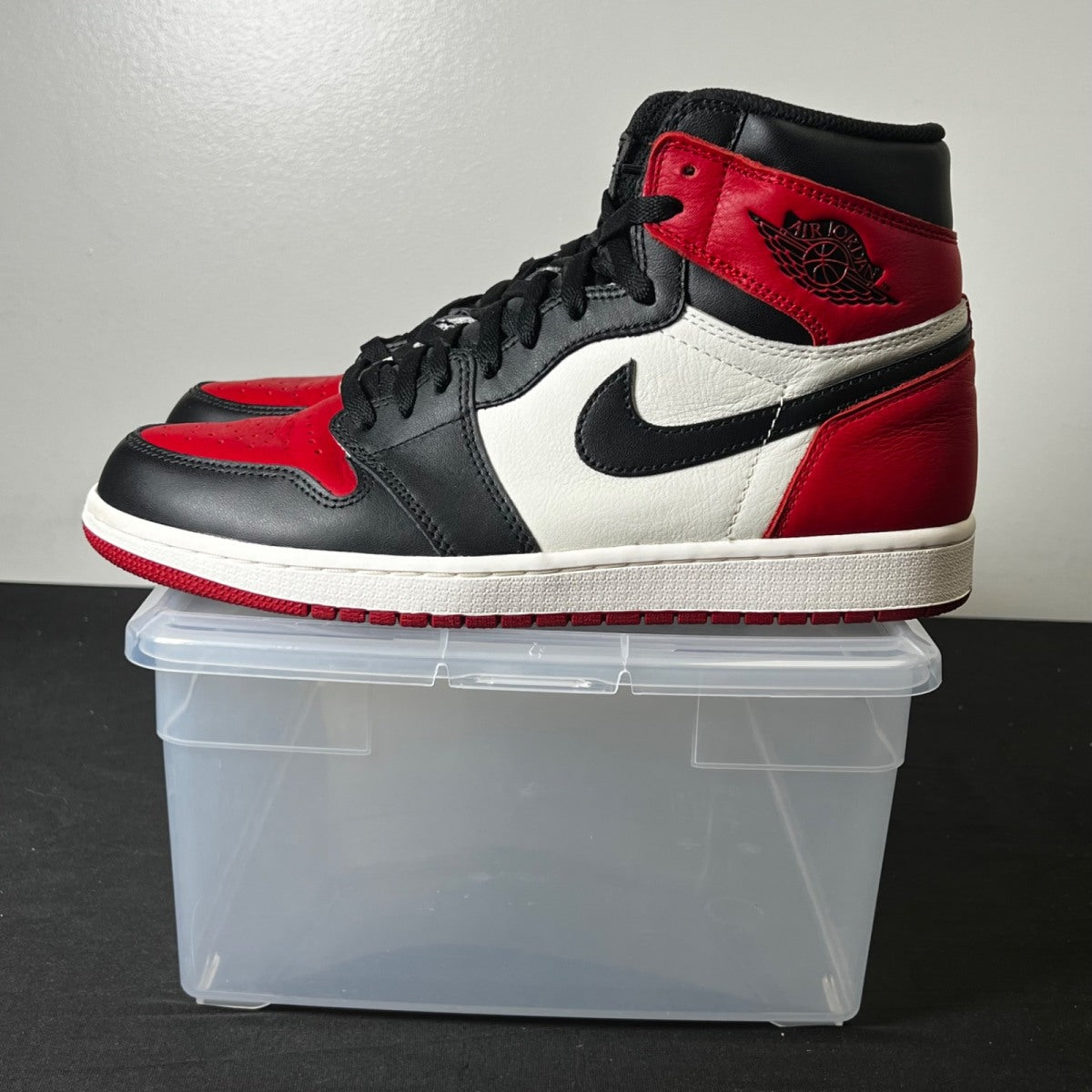 Jordan 1 Retro High Bred Toe 10 (Lightly Worn Pre-Owned)JordanGym Red/Black-Summit White - Image 3