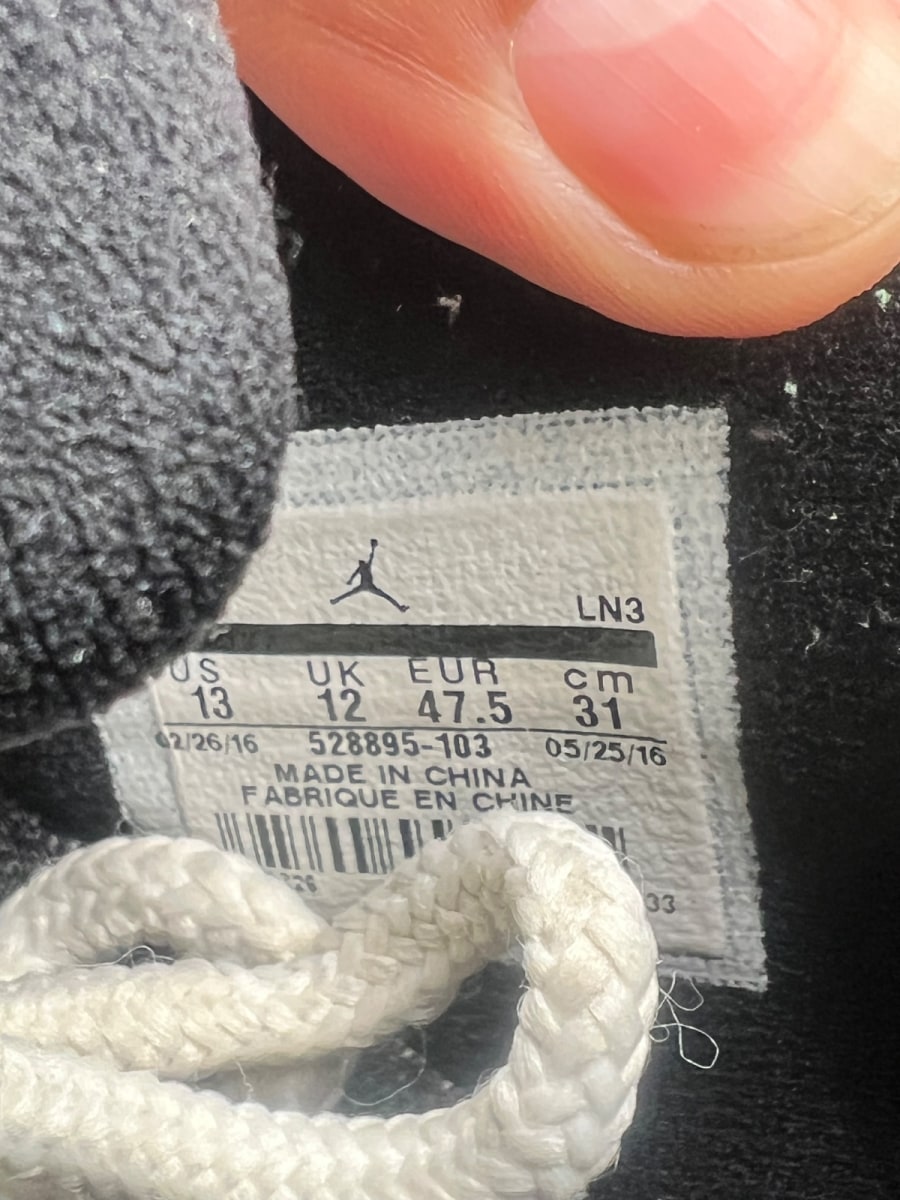 Jordan 11 Retro Low Closing Ceremony 13 (Moderately Worn Pre-Owned) - Image 9