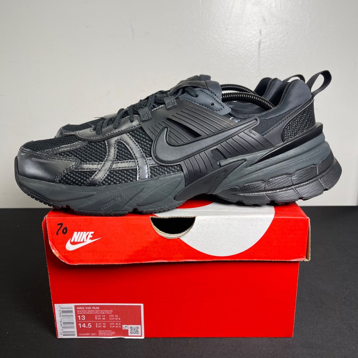 Nike V2K Run Black Dark Smoke Grey (Size 13) - aux