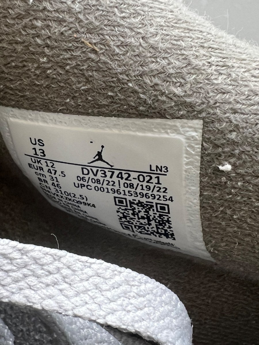 Jordan 4 Retro SE Craft Photon Dust 13 (Moderately Worn Pre-Owned)JordanPhoton Dust/Pale Vanilla/Off White/Grey Fog/Flat Pewter/Sail - Image 9