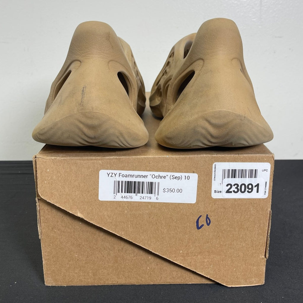 adidas Yeezy Foam RNNR Ochre 10 (Moderately Worn Pre-Owned)adidasOchre/Ochre/Ochre - Image 4