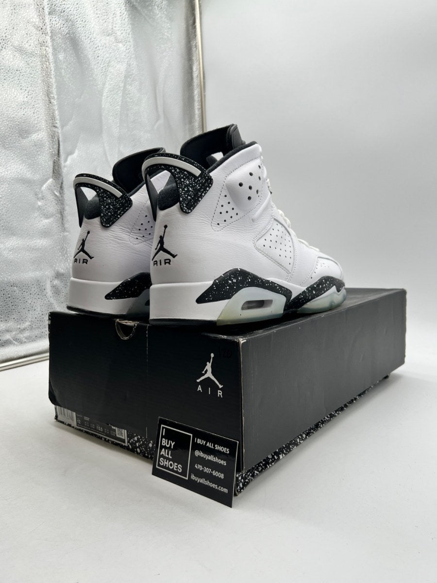Jordan 6 Retro Reverse Oreo 12 (Lightly Worn Pre-Owned)