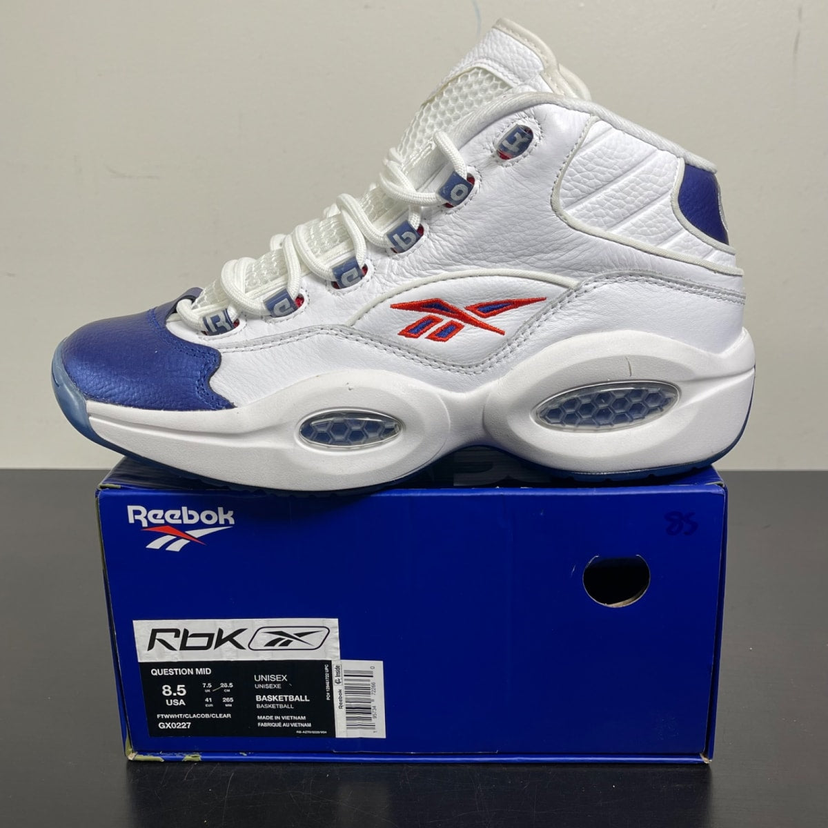 Reebok Question Mid 'Blue Toe' 2022 8.5 (Moderately Worn Pre-Owned)Reebok - Image 3