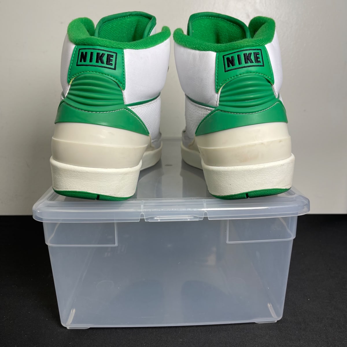 Jordan 2 Retro Lucky Green (Size 10) - aux