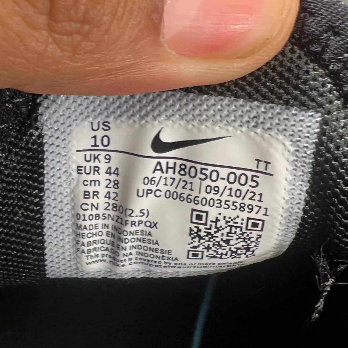 Nike Air Max 270 Triple Black 10 (Lightly Worn Pre-Owned)NikeBlack/Black-Black - Image 7