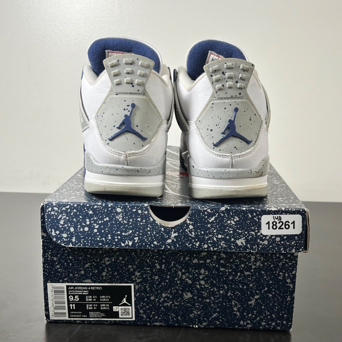 Jordan 4 Retro Midnight Navy 9.5 (Moderately Worn Pre-Owned)JordanWhite/Midnight Navy/Light Smoke Grey-Fire Red - Image 5