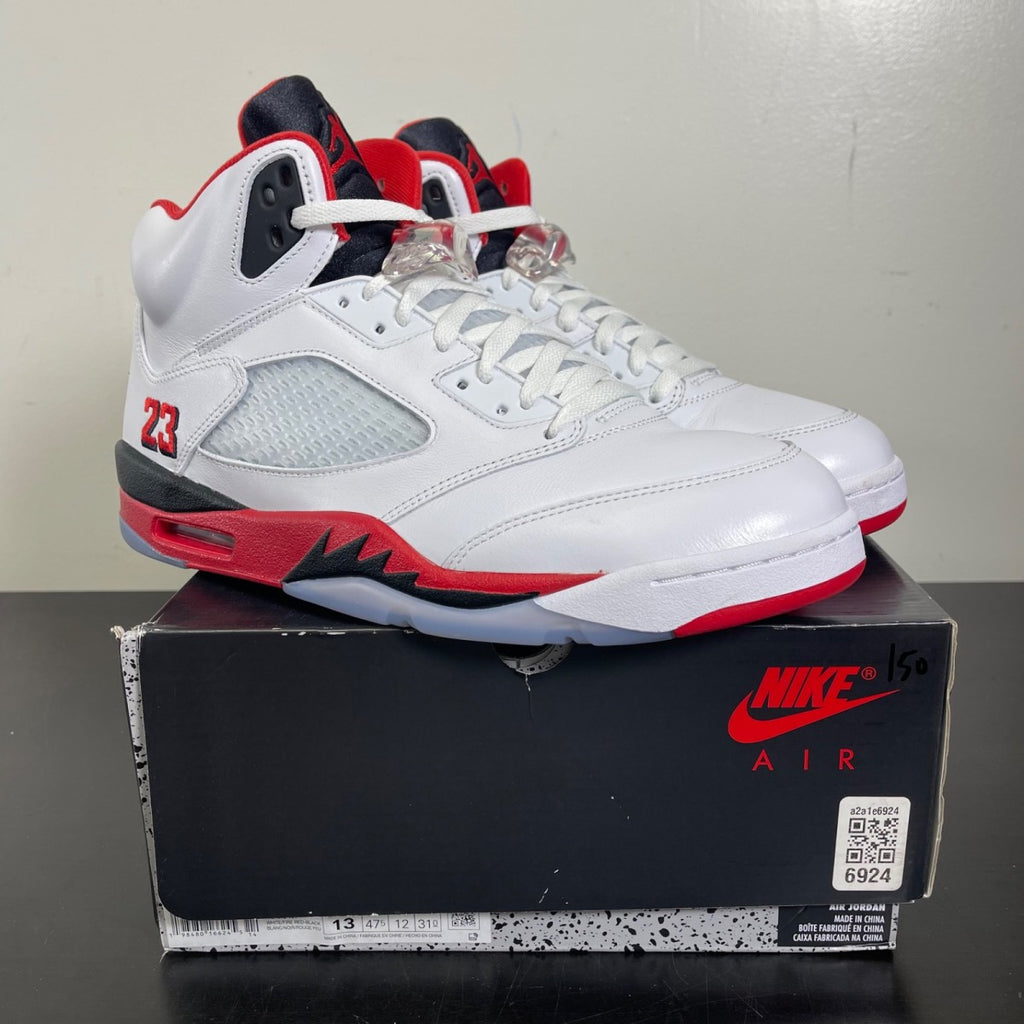 Jordan 5 Retro Fire Red Black Tongue (2025) 13 (Moderately Worn Pre-Owned)JordanWhite/Fire Red/Black - Image 1