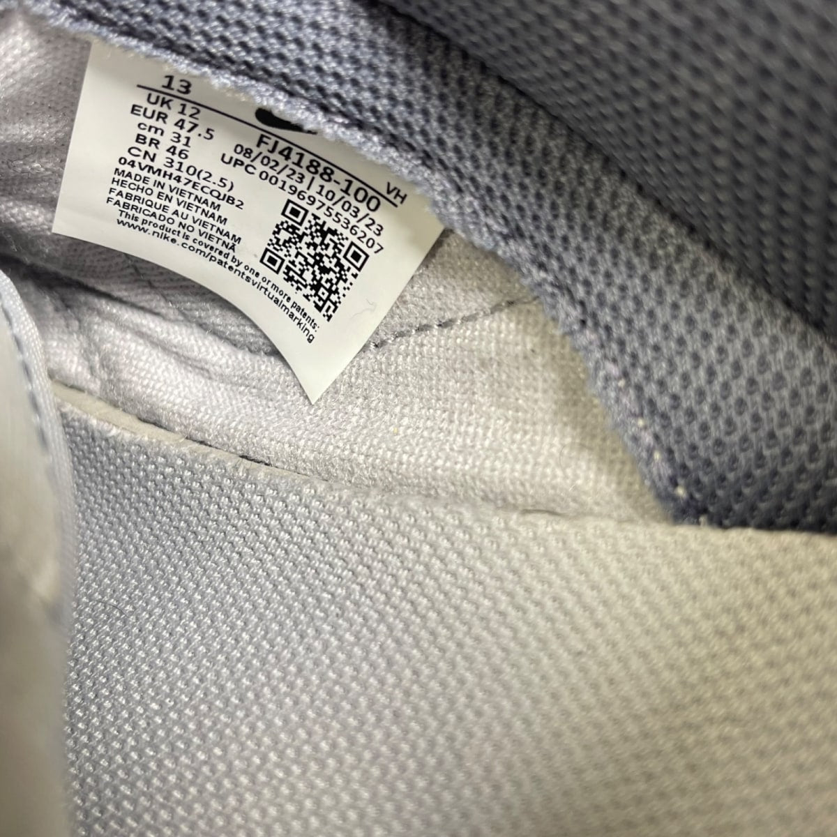 Nike Dunk Low SE Light Carbon 13 (Moderately Worn Pre-Owned)NikeWhite/Light Carbon/Platinum Tint - Image 6