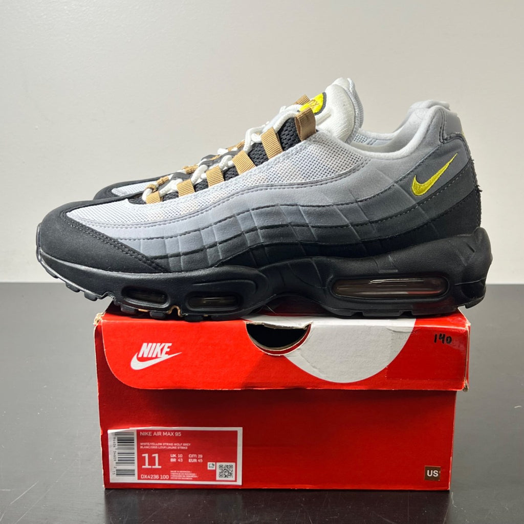 Nike Air Max 95 Icons Yellow Strike 11 (Lightly Worn Pre-Owned)NikeWhite/Wolf Grey/Cool Grey/Yellow Strike - Image 3