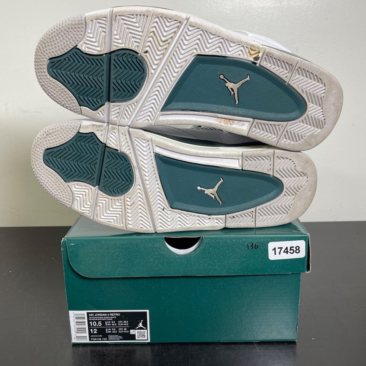 Jordan 4 Retro Oxidized Green 10.5 (Moderately Worn Pre-Owned)JordanWhite/Oxidized Green/White/Neutral Grey - Image 5