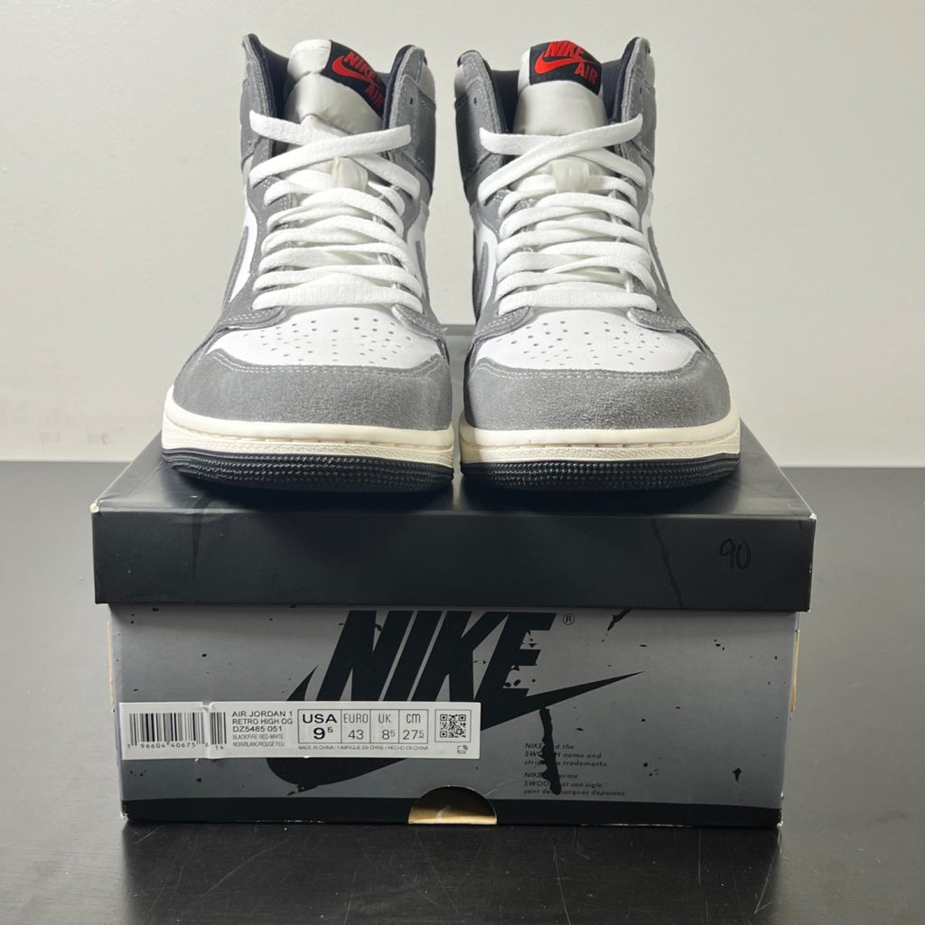 Jordan 1 Retro High OG Washed Black 9.5 (Lightly Worn Pre-Owned)JordanBlack/Fire Red/Light Smoke Grey/Sail - Image 2