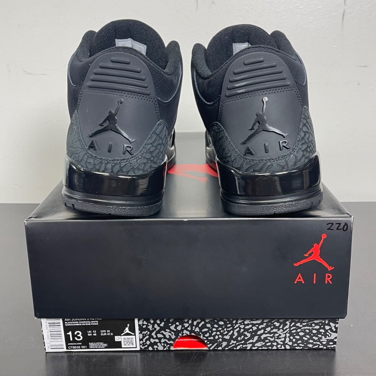 Jordan 3 Retro Black Cat (2025) 13 (Moderately Worn Pre-Owned)JordanBlack/Dark Charcoal/Black - Image 4