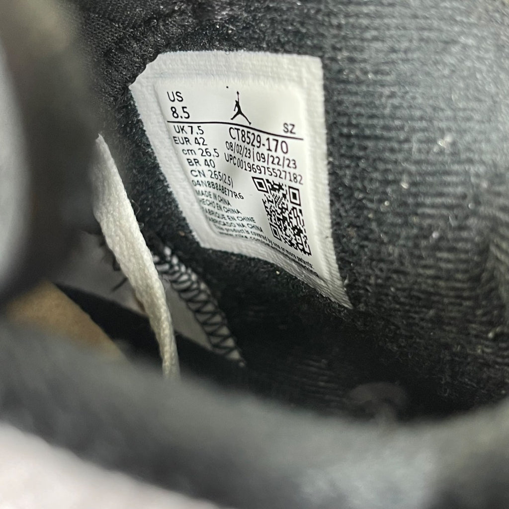 Jordan 6 Retro Yellow Ochre 8.5 (Moderately Worn Pre-Owned)JordanWhite/Yellow Ochre-Black - Image 6