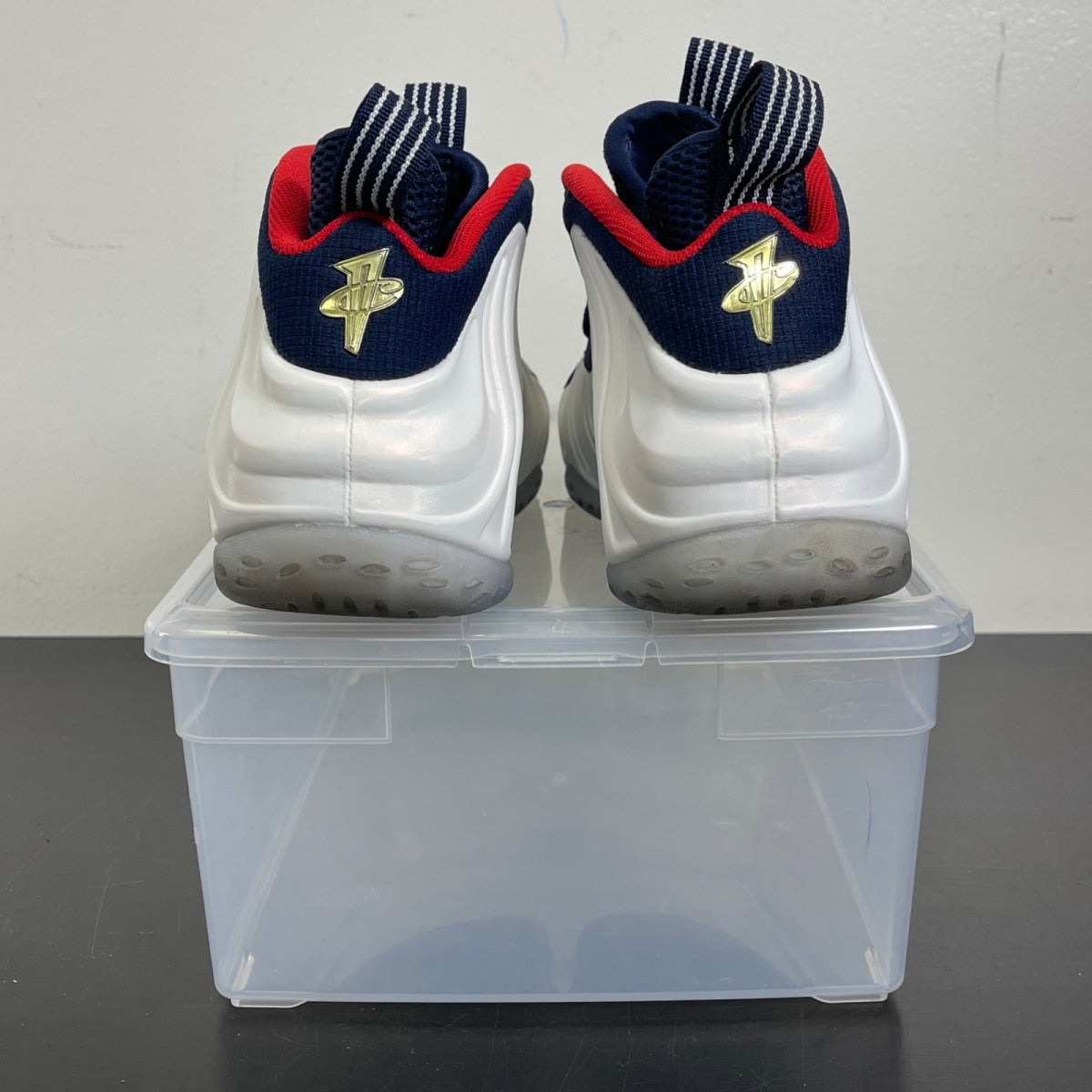 Nike Air Foamposite One Olympic 10 (Moderately Worn Pre-Owned)NikeObsidian/University Red-Metallic Gold-White - Image 4