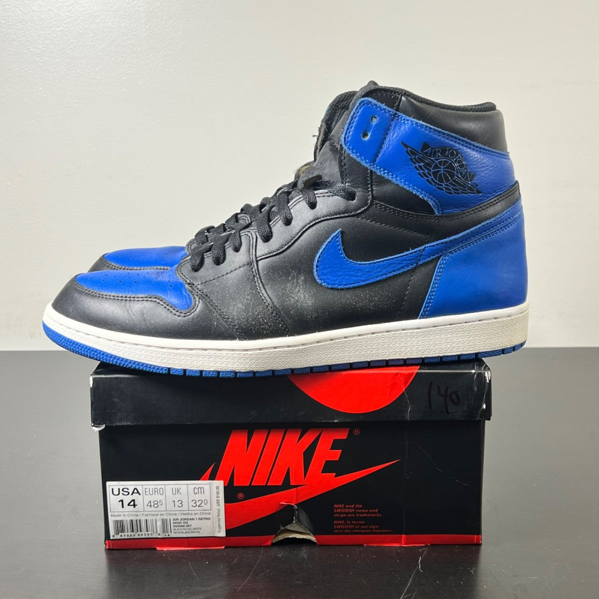 Jordan 1 Retro Royal (2017) 14 (Moderately Worn Pre-Owned)JordanBlack/Varsity Royal-White - Image 3