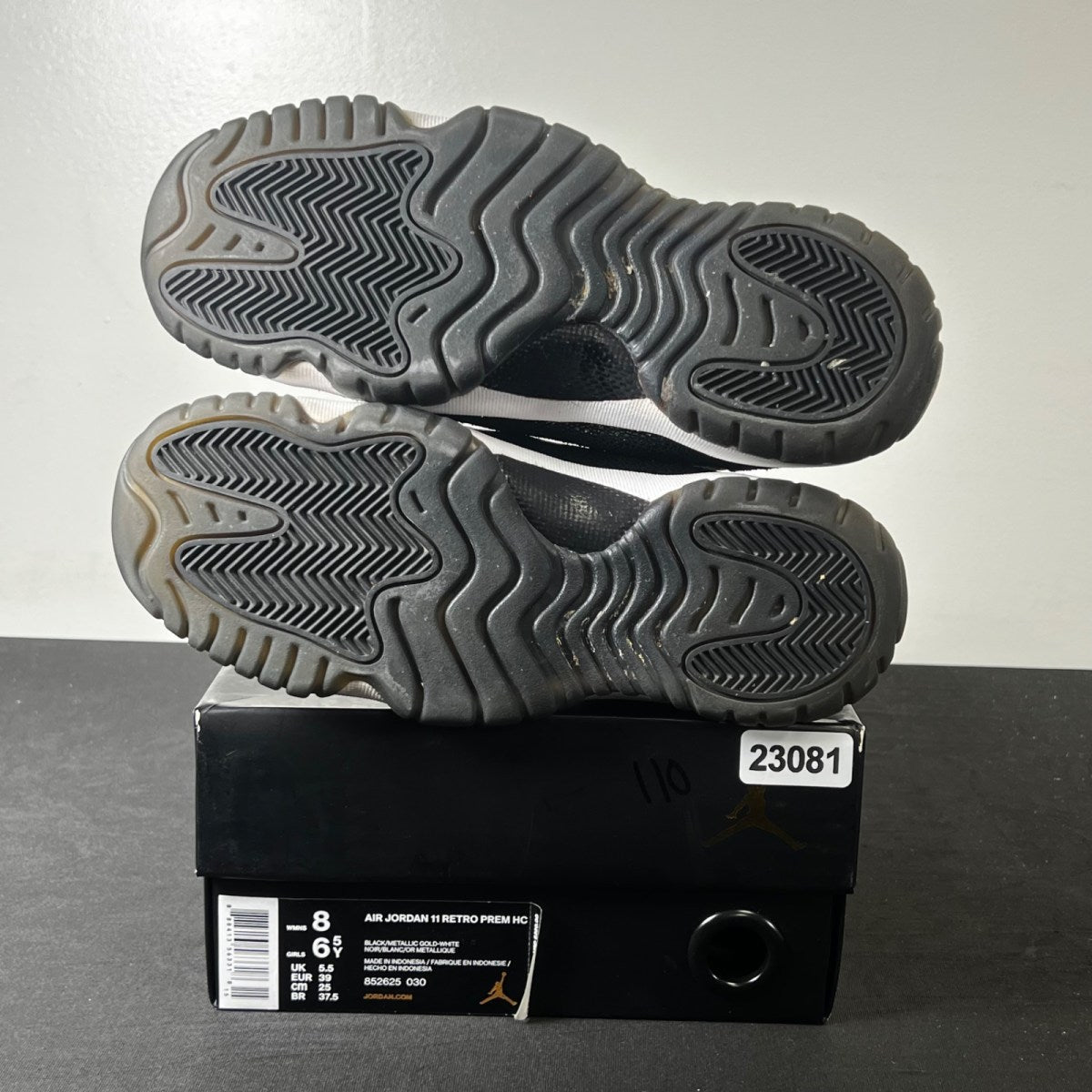 Jordan 11 Retro Heiress Black Stingray (GS) 8Y (Moderately Worn Pre-Owned)JordanBlack/Metallic Gold-White-Infrared 23 - Image 5