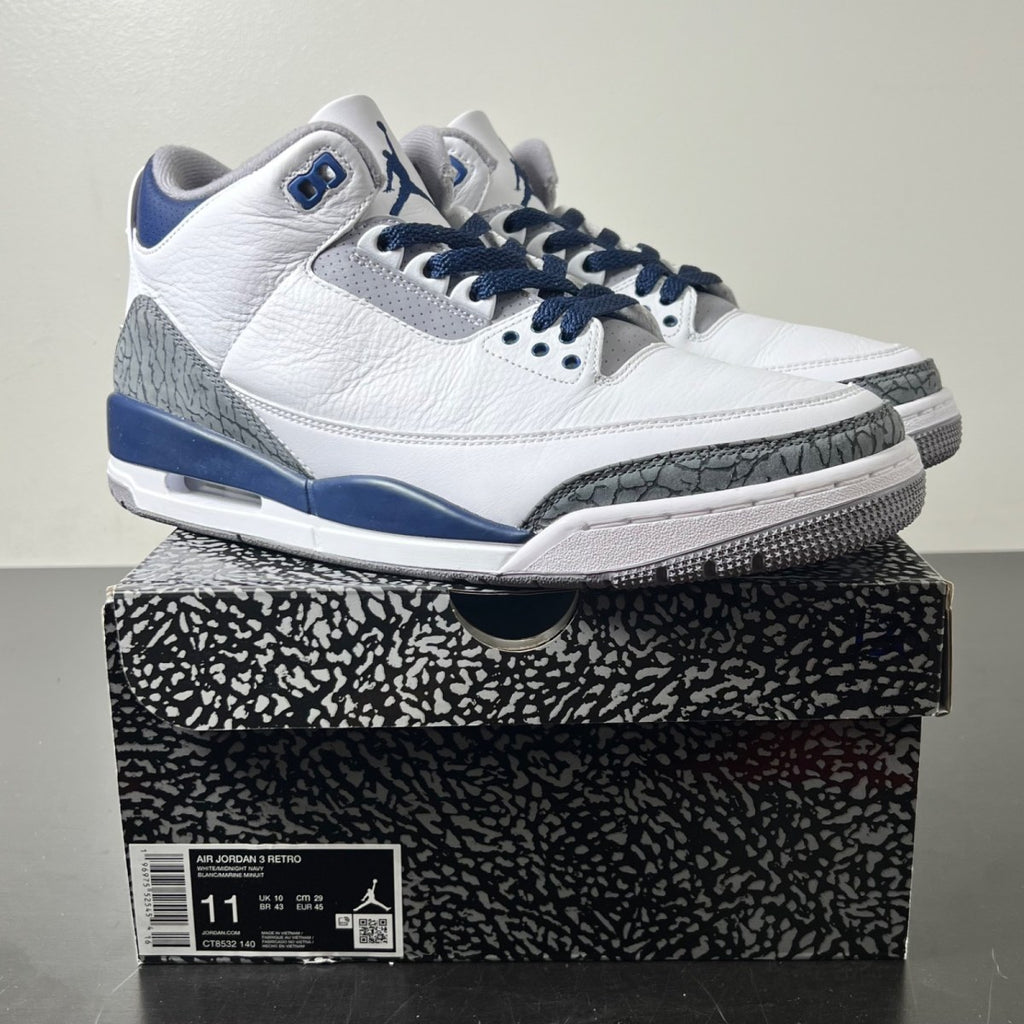 Jordan 3 Retro Midnight Navy 11 (Lightly Worn Pre-Owned)JordanWhite/Cement Grey/Black/Midnight Navy - Image 1
