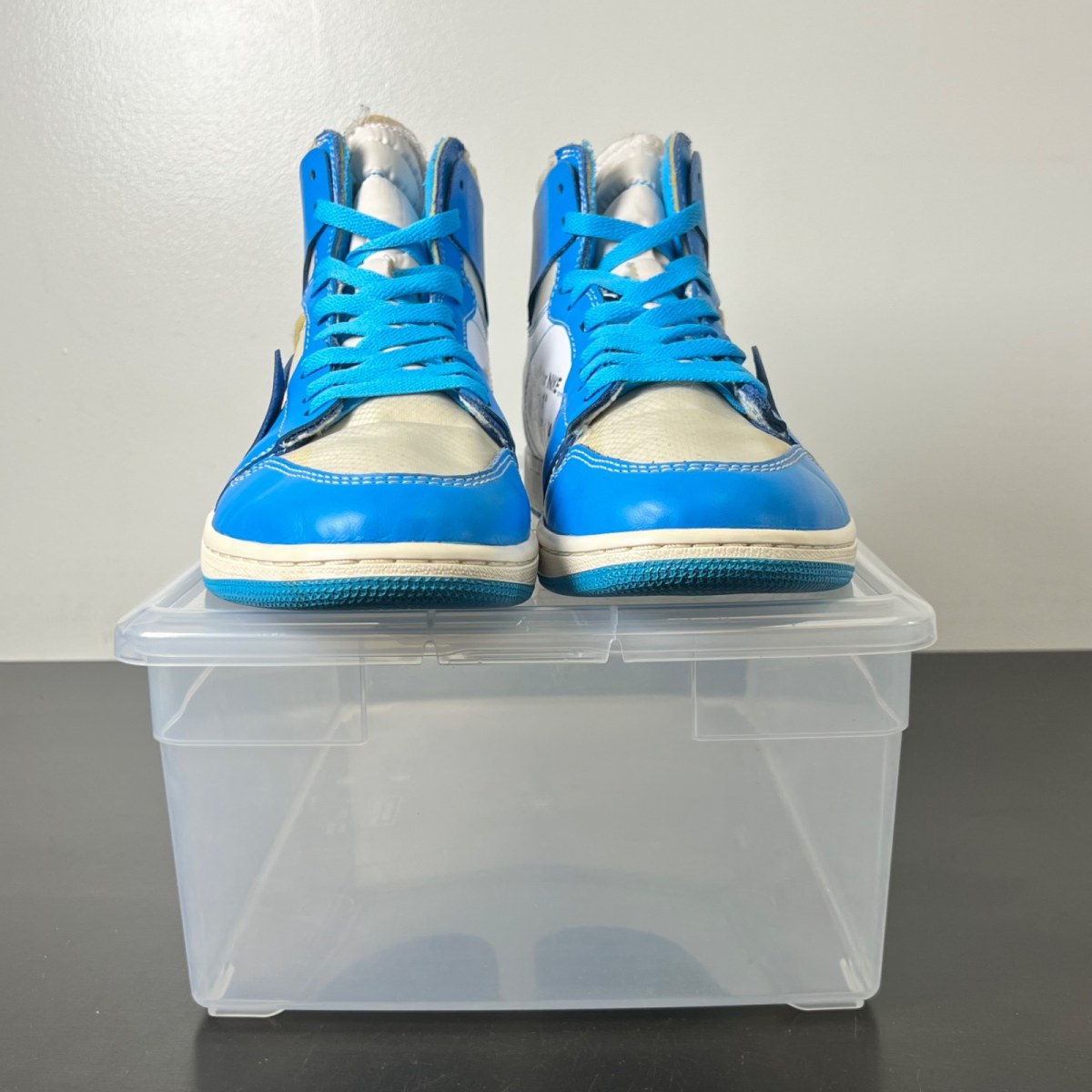 Jordan 1 Retro High Off-White University Blue 10.5 (Moderately Worn Pre-Owned)JordanWhite/Dark Powder Blue-Cone - Image 2