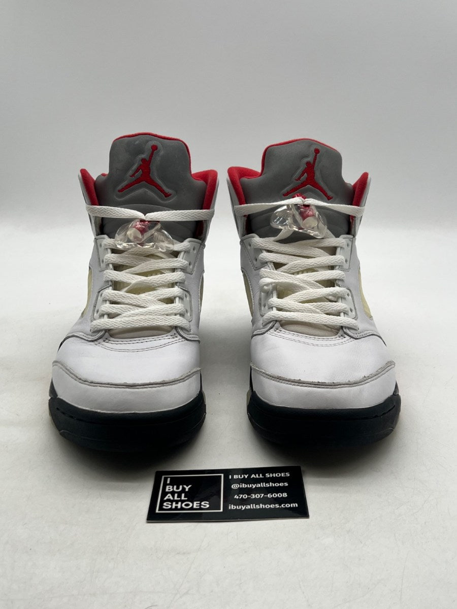 Jordan 5 Retro Fire Red Silver Tongue (2020) 9.5 (Moderately Worn Pre-Owned) - Image 2