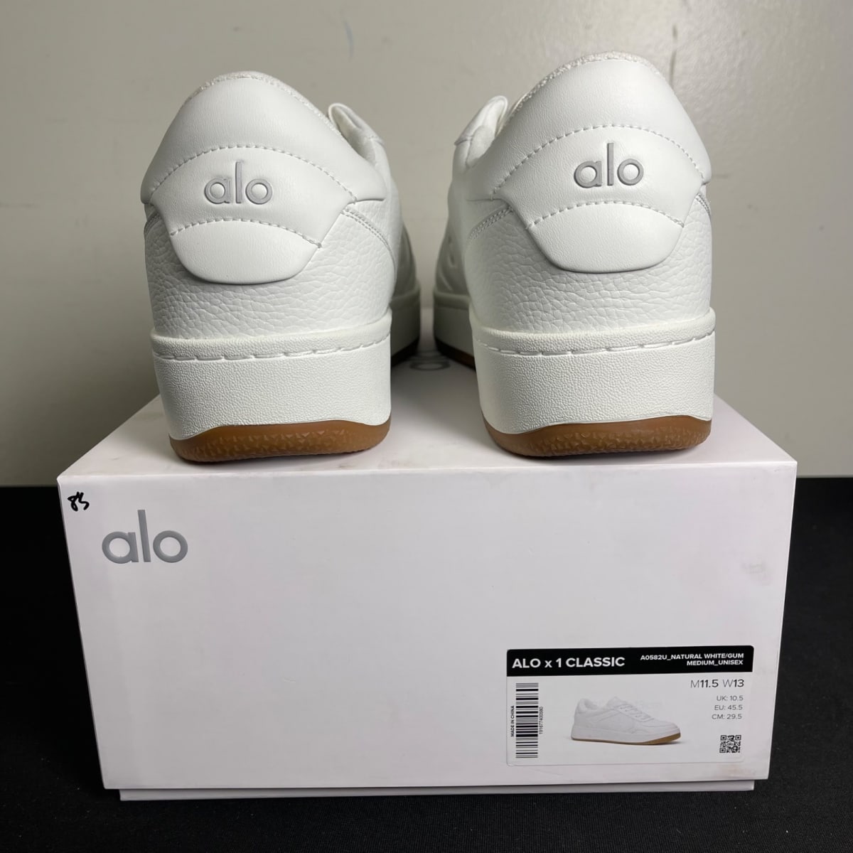 Alo Yoga Recovery Mode Sneaker Natural White Gum (Size 11.5) - aux
