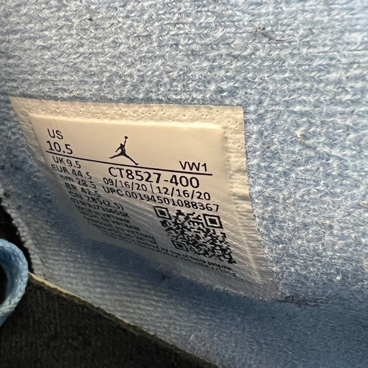 Jordan 4 Retro University Blue 10.5 (Moderately Worn Pre-Owned)JordanUniversity Blue/Tech Grey-White-Black - Image 7
