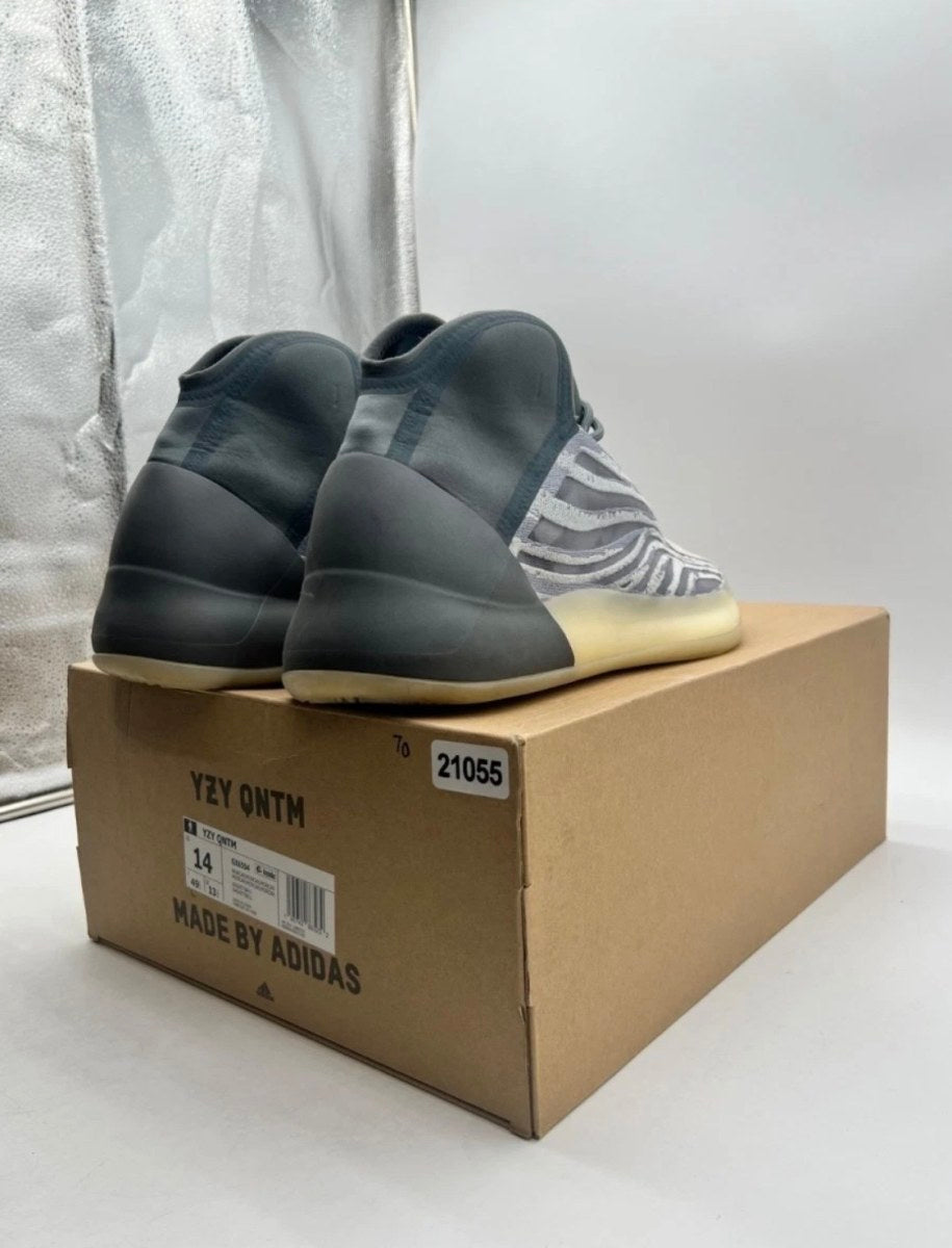 adidas Yeezy QNTM Mono Carbon 14 (Moderately Worn Pre-Owned)adidasMono Carbon/Mono Carbon/Mono Carbon - Image 4