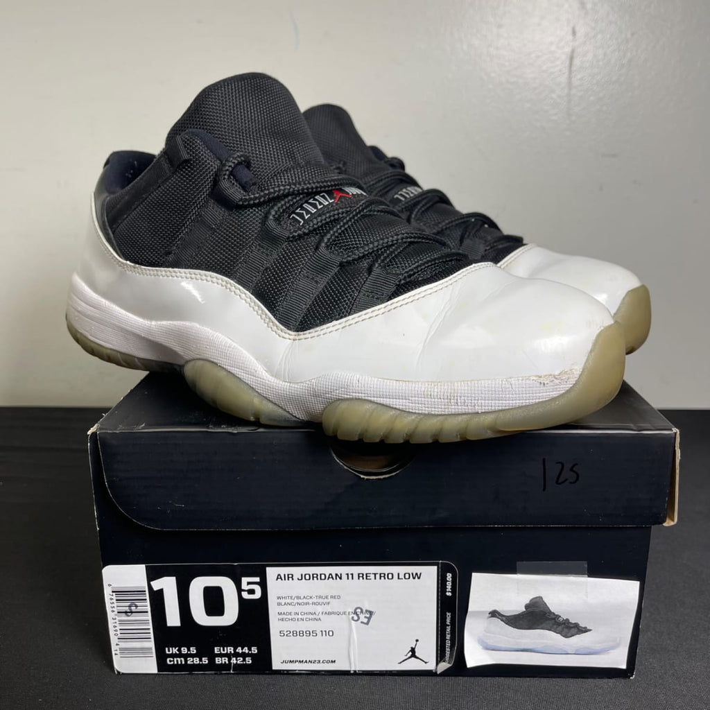 Jordan 11 Retro Low Tuxedo (Size 10.5) - aux