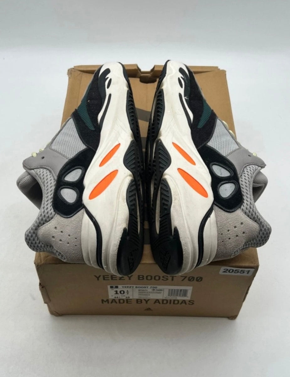 adidas Yeezy Boost 700 Wave Runner 10.5 (Lightly Worn Pre-Owned)adidasSolid Grey/Chalk White/Core Black - Image 6