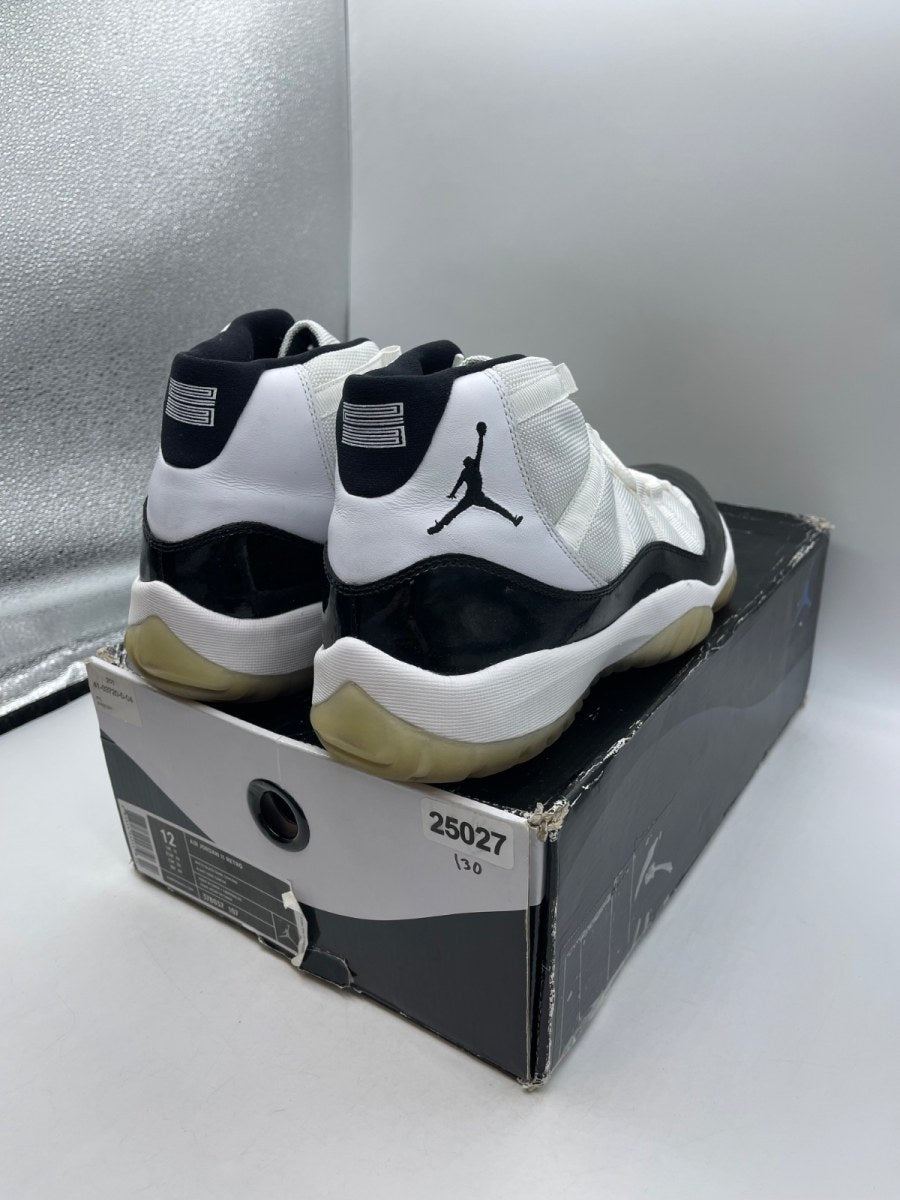 Jordan 11 Retro Concord (2011) 12 (Moderately Worn Pre-Owned)JordanWhite/Black-Dark Concord - Image 5