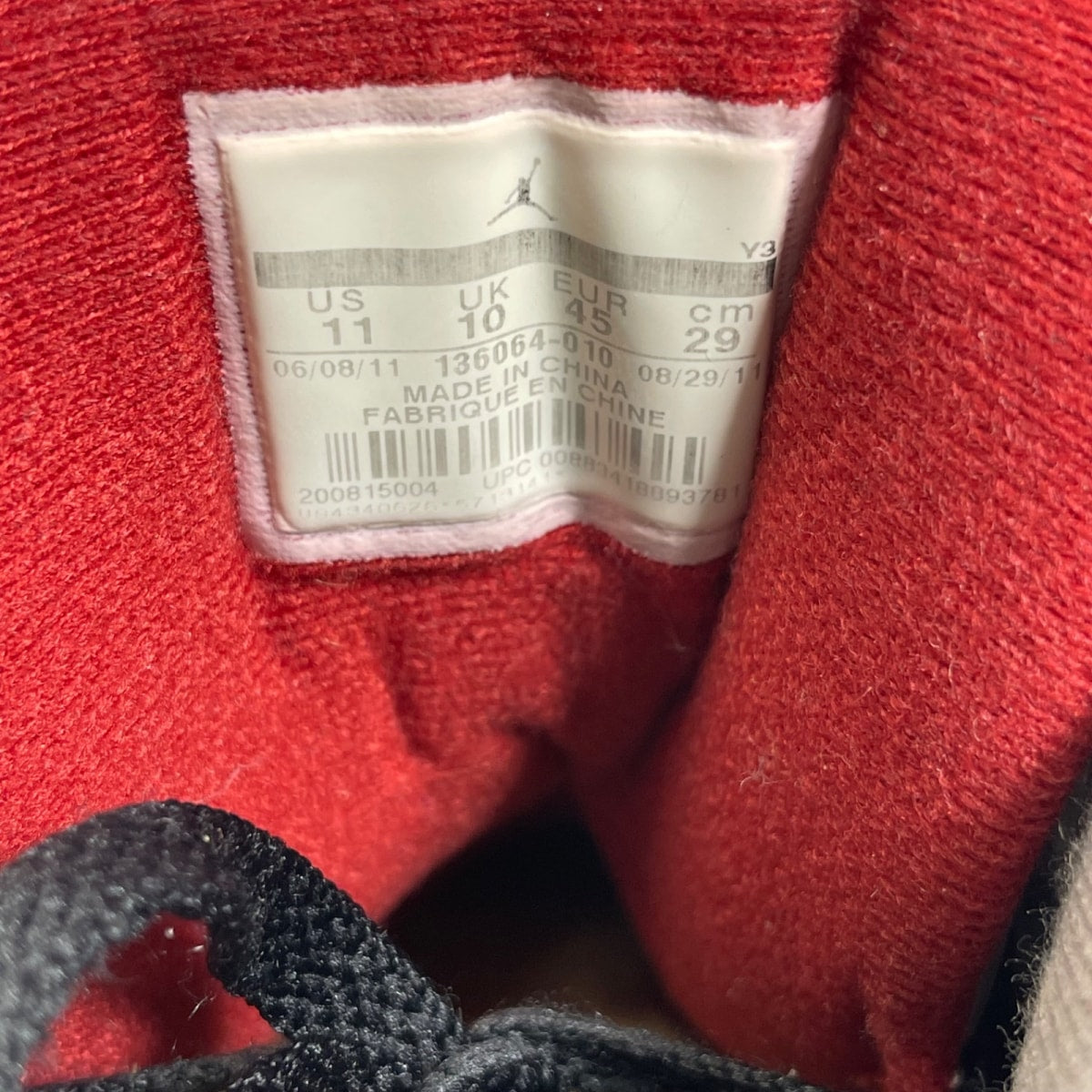Jordan 3 Retro Black Cement (2011) 11 (Moderately Worn Pre-Owned)JordanBlack/Cement Grey-White-Varsity Red - Image 6