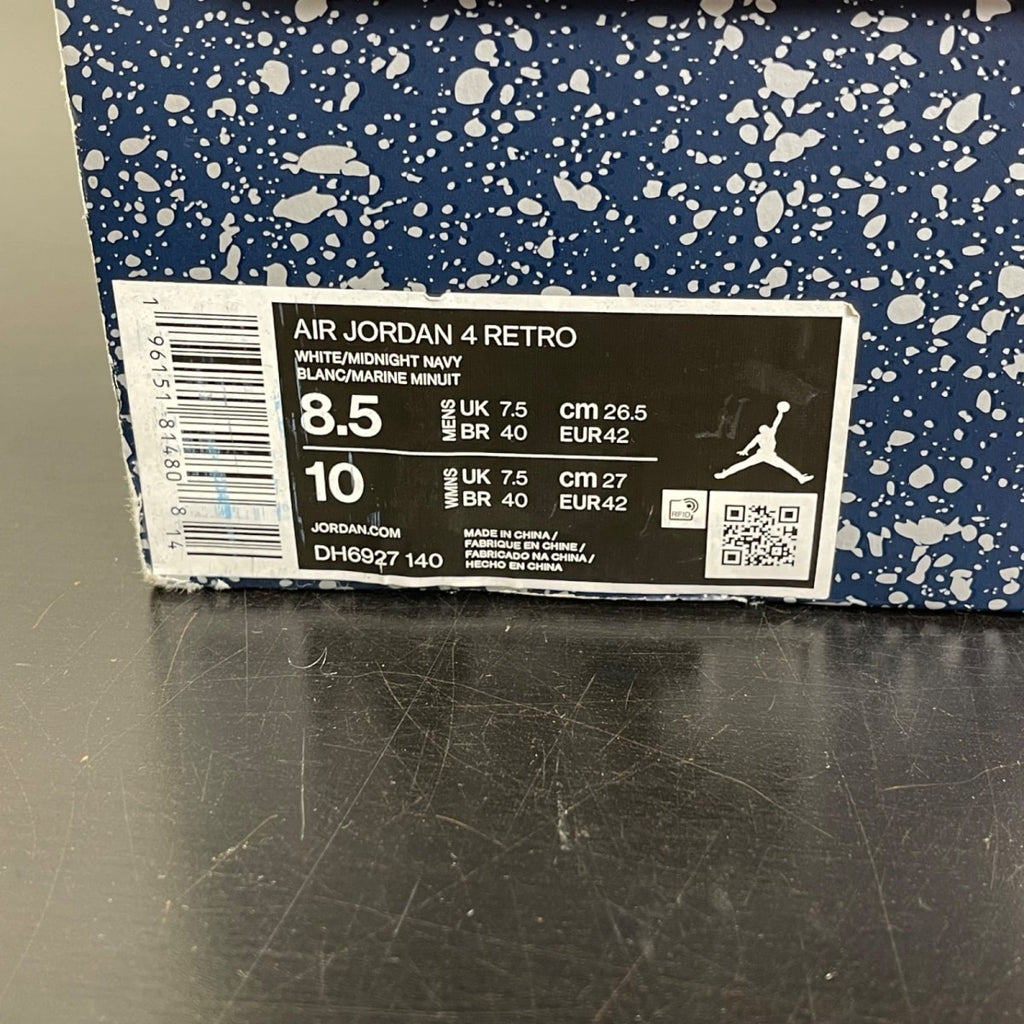 Jordan 4 Retro Midnight Navy 8.5 (Moderately Worn Pre-Owned)JordanWhite/Midnight Navy/Light Smoke Grey-Fire Red - Image 7